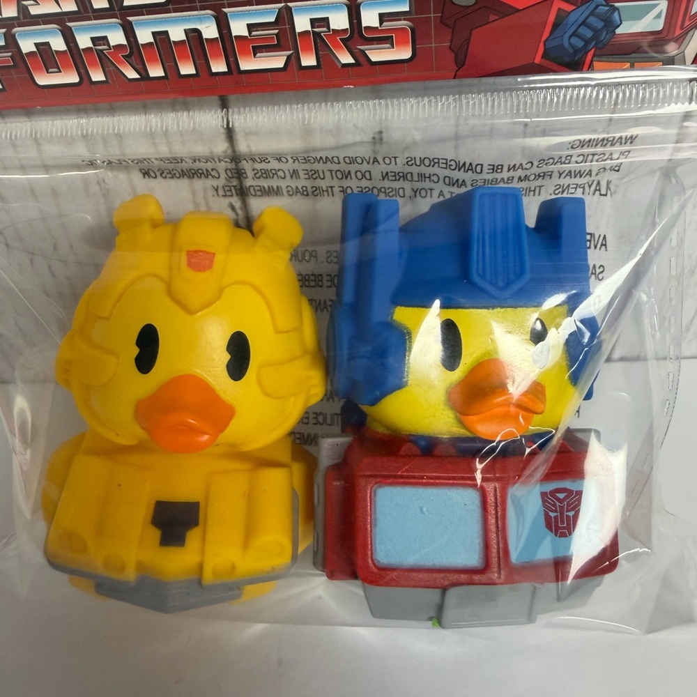 Transformers Duckalooz Rubber Ducks Optimus Prime and Bumblebee 2 Pack NWT - Picture 4 of 6
